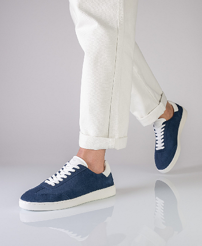 7405 Sneaker