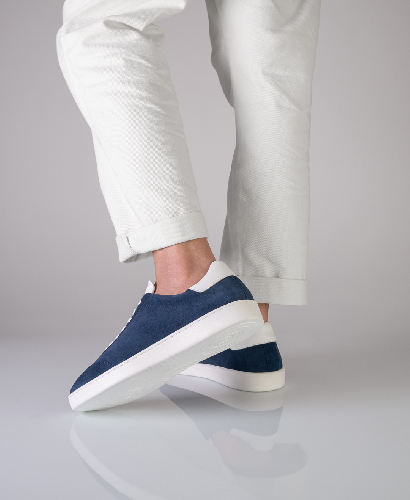 7405 Sneaker
