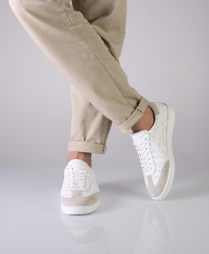 7420 Sneaker